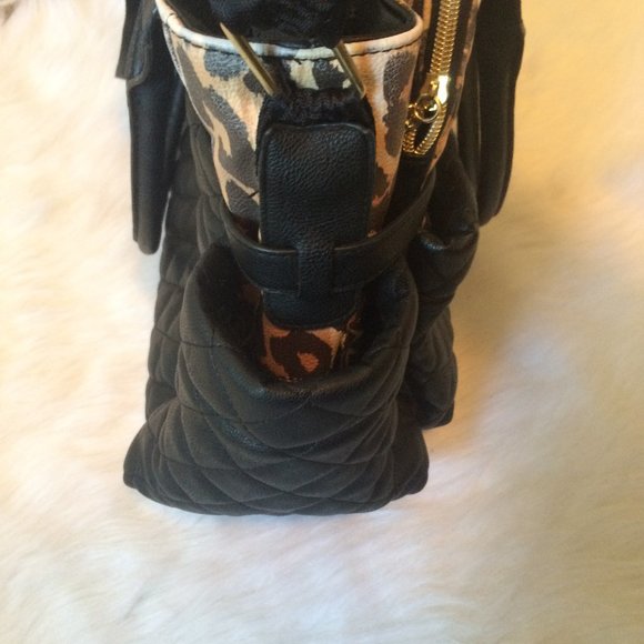 Betsey Johnson Leopard Travel Bag - Picture 3 of 11